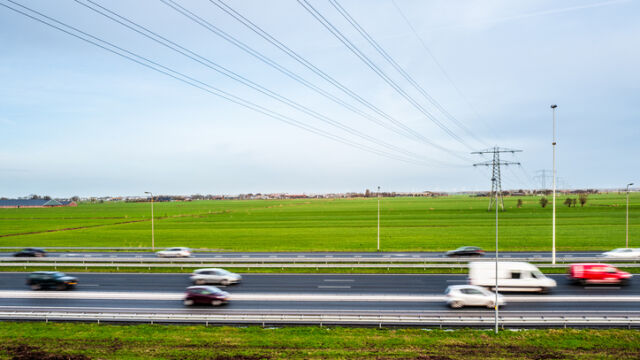 Снимка: Гърция: Магистрали с превозни средства, които се зареждат в движение