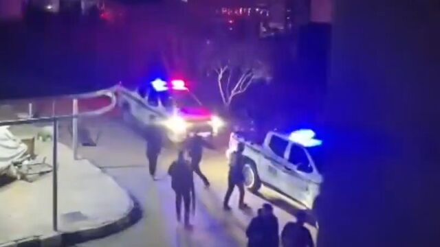 Снимка: „Ужас, страх и паника“: Десетки мъже атакуваха християнски квартали в Централна Сирия (ВИДЕО)