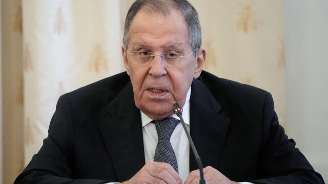 Снимка: Изтече разговор между Лавров и Петер Сиярто: Унгарският външен министър обслужва Кремъл