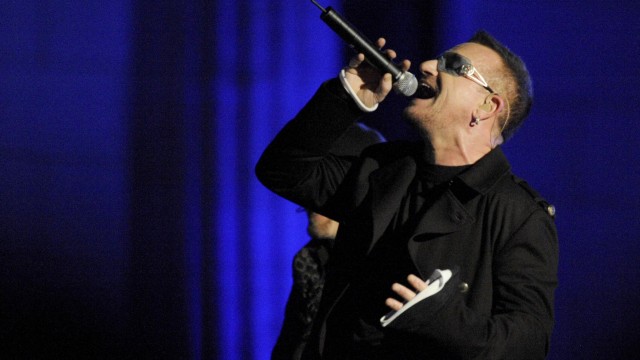 Снимка: Боно от U2 се срещна с Барак Обама 