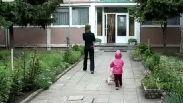 Снимка: Не достигат местата в детските градини и в Шумен