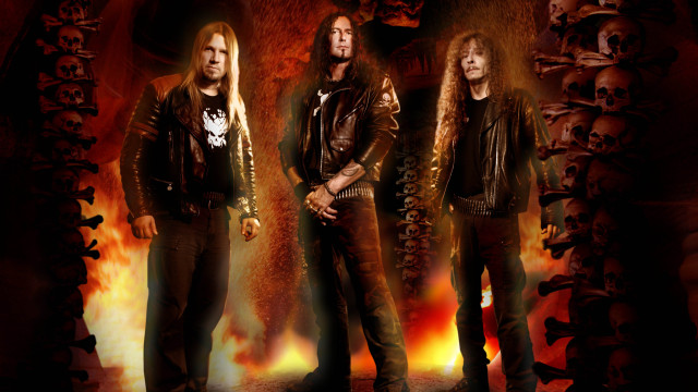 Снимка: И Destruction идват за 