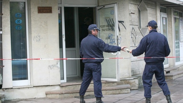 Снимка: Арестуваха собственика на разбития трезор
