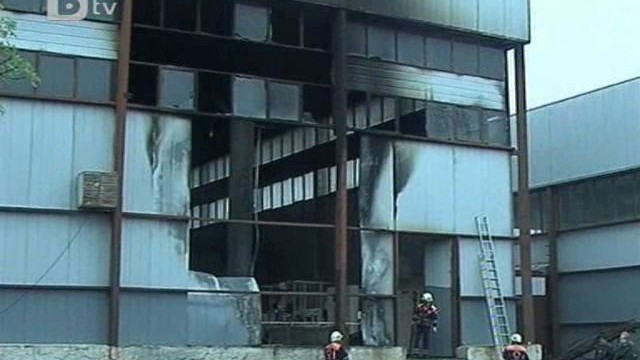 Снимка: Пожар лумна в Художествената галерия в Търговище