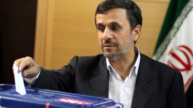 ИЛНА: Бившият президент на Иран Махмуд Ахмадинеджад е бил убит при въздушен удар