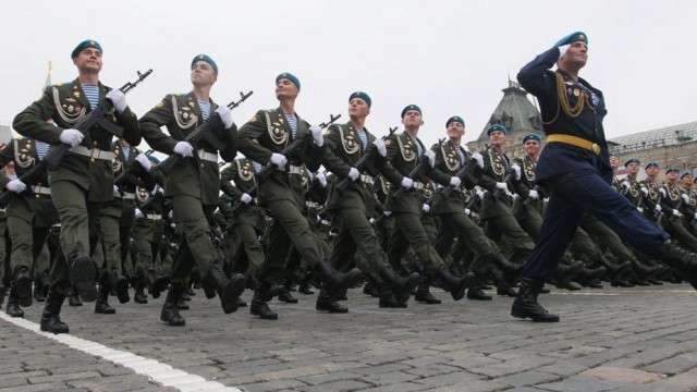 Снимка: Военна мощ, победен марш