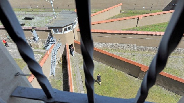 Снимка: Задържан е мъж, опитал да внесе дрога в бургаския затвор