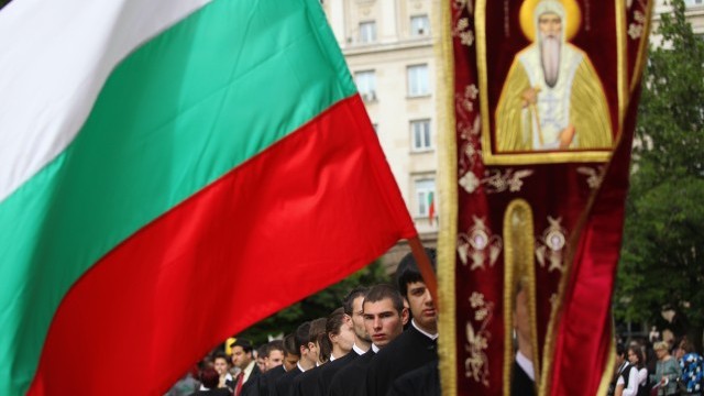 Снимка: Буквите ще се окажат най-трайното нещо по нашите земи