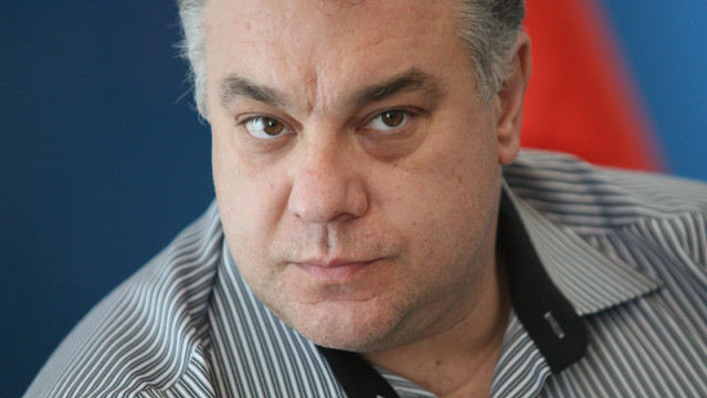 Снимка: Ненков връща уволнения директор на Фонда за лечение на деца
