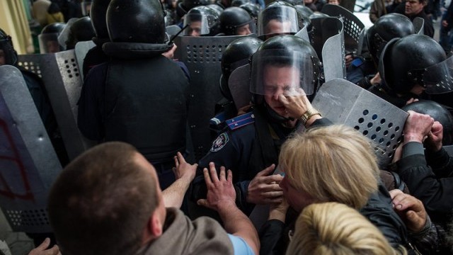 Снимка: Допълнителни сили в Одеса и бойни действия в Славянск