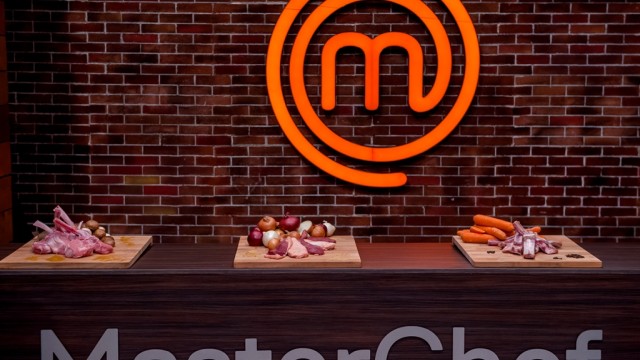 Крокодил и предизвикателни подправки определят полуфиналистите в MasterChef 