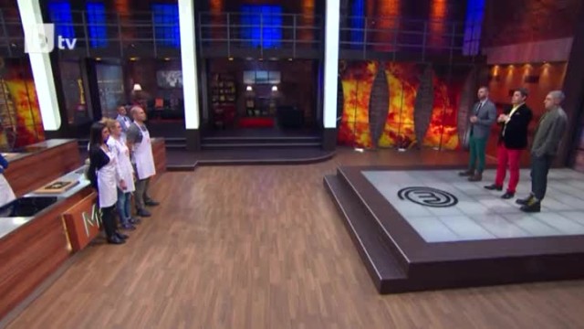 Кои са тримата, които успяха да комбинират продуктите от кутията във впечатляващо ястие?