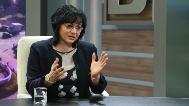 Снимка: Корнелия Нинова: Не олигархия, а промяна за БСП