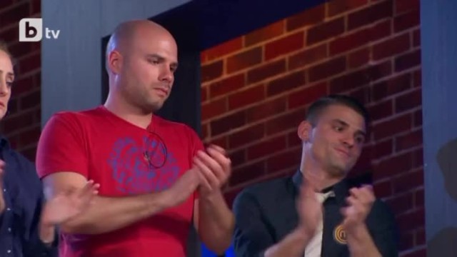 Участникът, който си тръгва завинаги от арената на MasterChef е...
