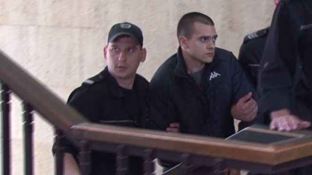 Снимка: Нападателят от Бургас ритнал жената на спирка заради 
