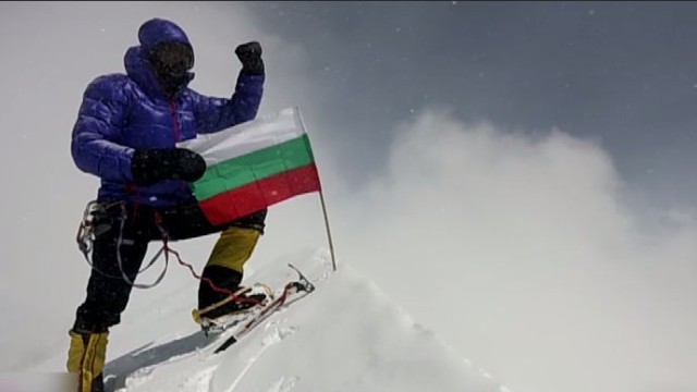 Снимка: Мобилизация за издирването на Боян Петров, лагер 2 все още е недостъпен (ОБЗОР)