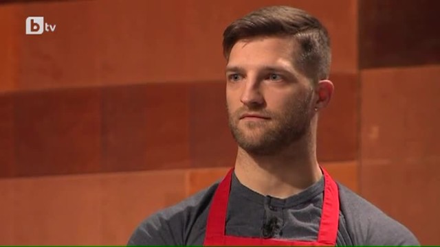 Николай е капитан на червения отбор