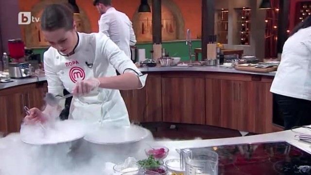Лора прави магии на финала на MasterChef България
