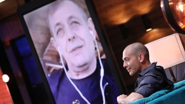 Снимка: Михаил Билалов празнува рожден ден в „Шоуто на Николаос Цитиридис“