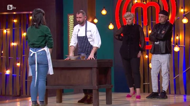 Мария се притеснява, че бульонът ѝ не е достатъчно наситен