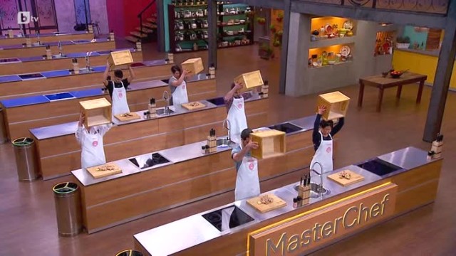 Какво има в кутията на MasterChef?