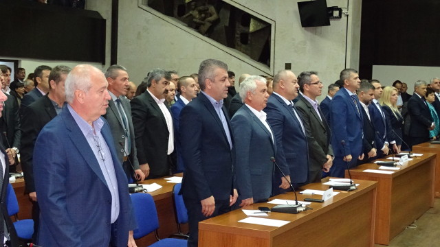Снимка: Глобяват общински съветници в Благоевград заради конфликт на интереси