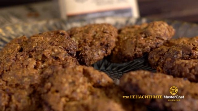 Рецепта на седмицата от Александър: Домашни бисквитки с шоколад Nestle Dessert