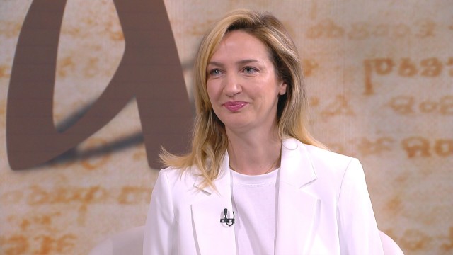 Снимка: Авторката на проекта „Поетите“: Мисията ни е да съхраним българския език
