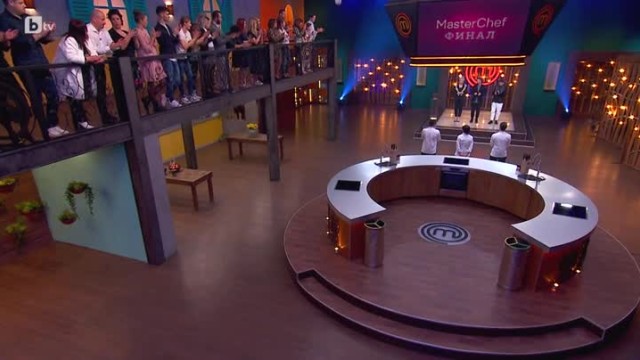 Тримата финалисти ще разчитат на подкрепата на своите най-близки хора