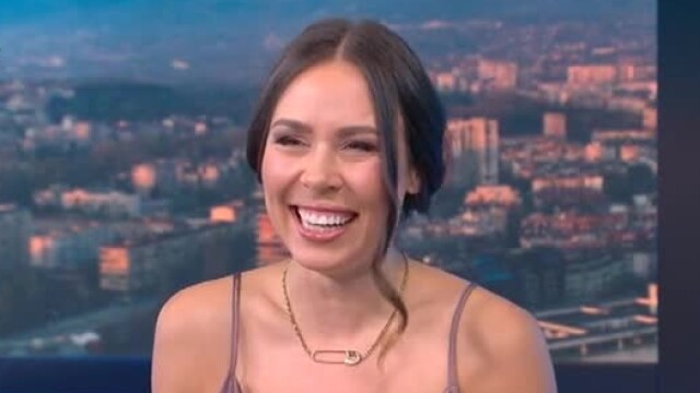 Снимка: Маги Джанаварова за новото си парче 
