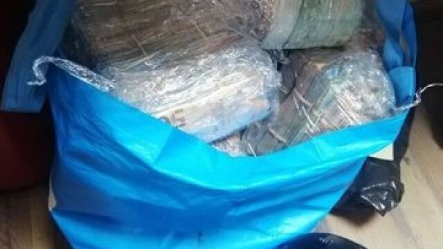 Снимка: Задържаха турски гражданин на границата с недекларирани над 1,6 млн. евро