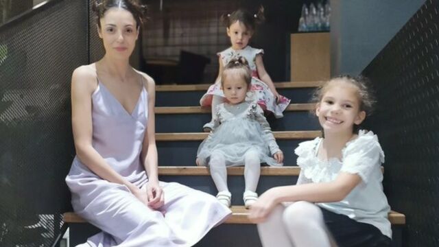 Снимка: Евелин Костова отпразнува юбилей в женска компания