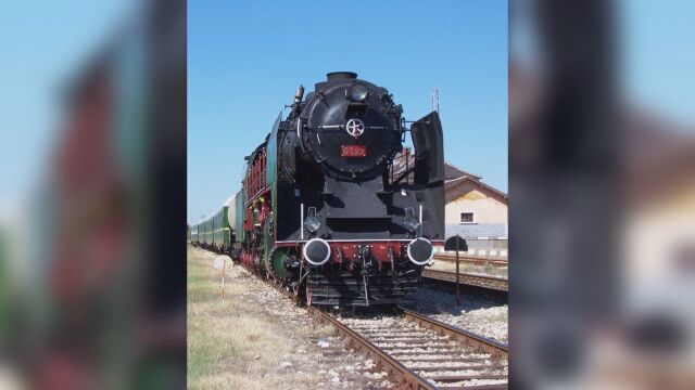 Снимка: Из красиви местности в Балкана: Парен локомотив ще вози от София до Копривщица и обратно