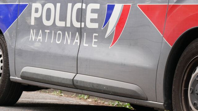 Снимка: Франция арестува четирима души по подозрение за шпионаж в полза на Китай