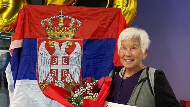 Снимка: 79-годишна жена обиколи всички 193 държави в света