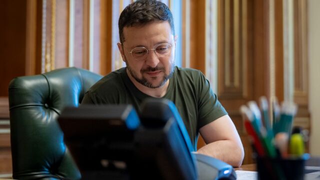Снимка: Зеленски заяви, че няма детайли за възможен меморандум за мир с Москва, но е готов да проучи руските предложения