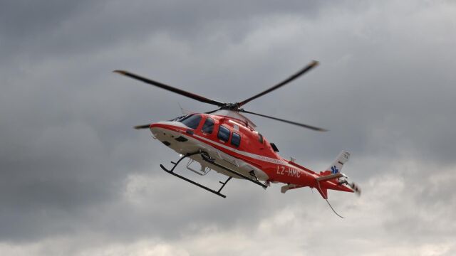 Снимка: Младеж колабира на ски писта в Банско, транспортиран е до болница с медицински хеликоптер