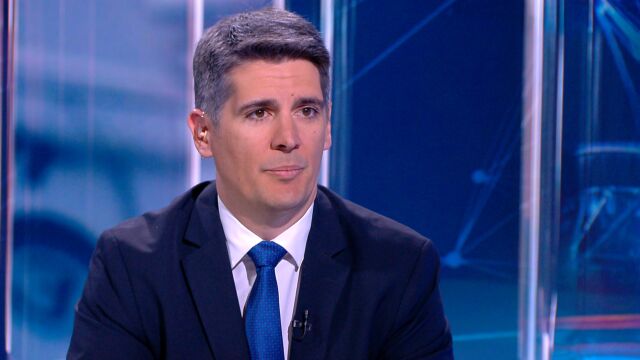 Шефът на летището в София: Достатъчно е авиационното гориво у нас, отново ще има евтини билети