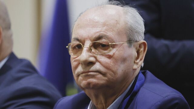 АПС: Ахмед Доган е измамен чрез фалшифициран подпис