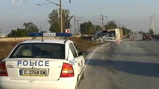 Снимка: Автобус блъсна линейка в Пловдив