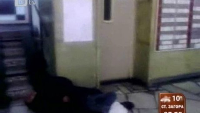 Снимка: Припаднал в болница мъж чака лекар четвърт час 