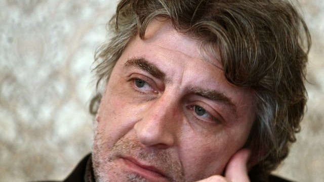 Снимка: Александър Морфов напуска Народния заради Слави Бинев