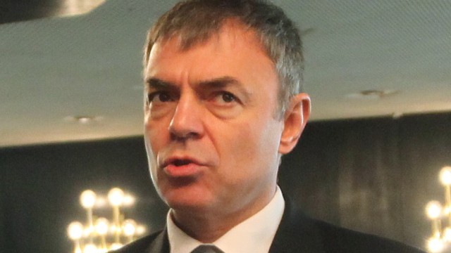 Снимка: Образователният министър потвърди: Без междусрочна ваканция