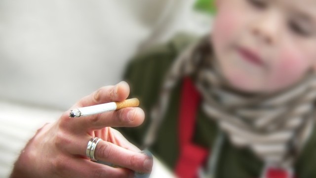 Снимка: Цигареният дим влияе на всеки