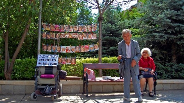 Снимка: Крадци обраха трудноподвижен фотограф, приятели му подариха нова техника