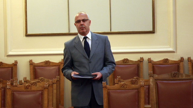 Снимка: Вучков не дава повече да се експериментира с МВР