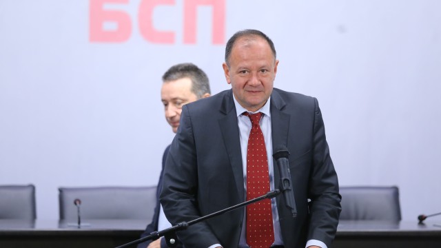 Снимка: Михаил Миков изрази съмнения за защитата на личните данни при електронно гласуване
