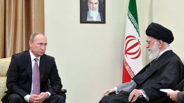 Снимка: „Таймс“: Аятолах Хаменей планира да избяга в Москва, ако протестите в Иран се засилят