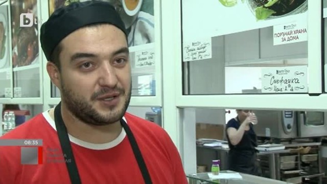 Стефан Стефанов от MasterChef ще ръководи школа по готварство във Варна