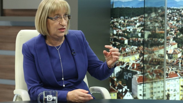 Снимка: Сменят шефката на Агенцията по вписванията по искане на Цецка Цачева